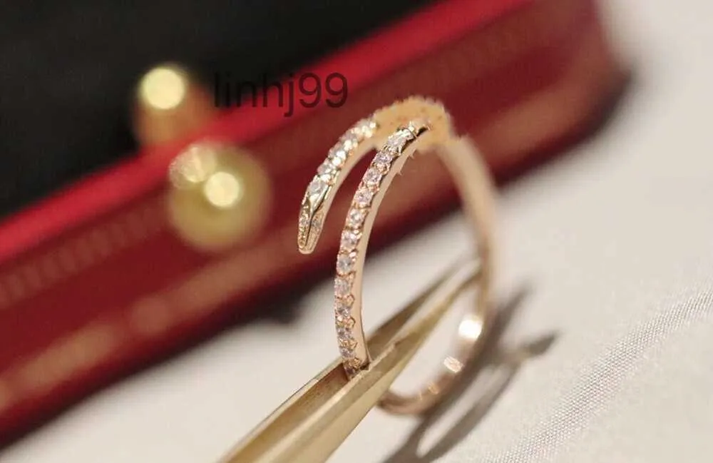 Band Rings Luxury Designer Ring Thin Nail Top Quality Diamond for Woman Man Electroplating Classic Premium Rose Gold Designergzy1A823