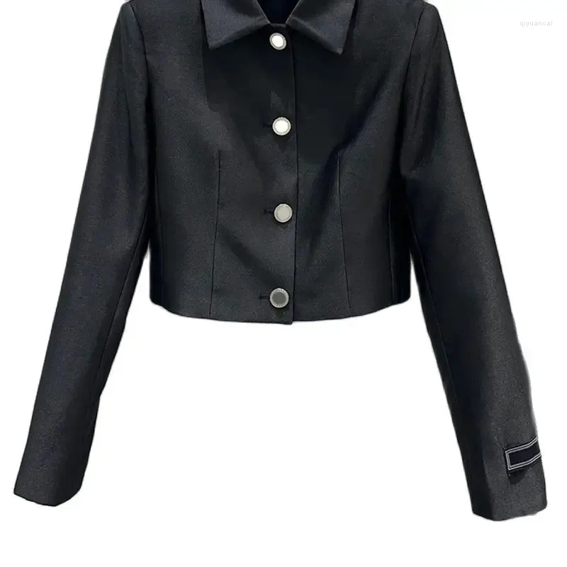 Kvinnorjackor Kvinnor Wool Blend Lapel Black Short Jacke Högkvalitativ metall Enkel borgläckrock 24Runway Solid Y2K kläder Korean