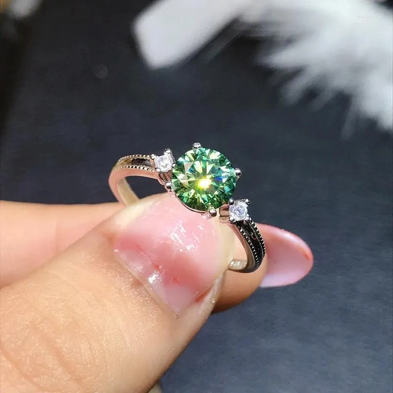 Cluster-Ringe Live Source Bright Super Flash Heart And Arrows High Carbon Diamond Damenring Imitation Green Moissanit 1 Open