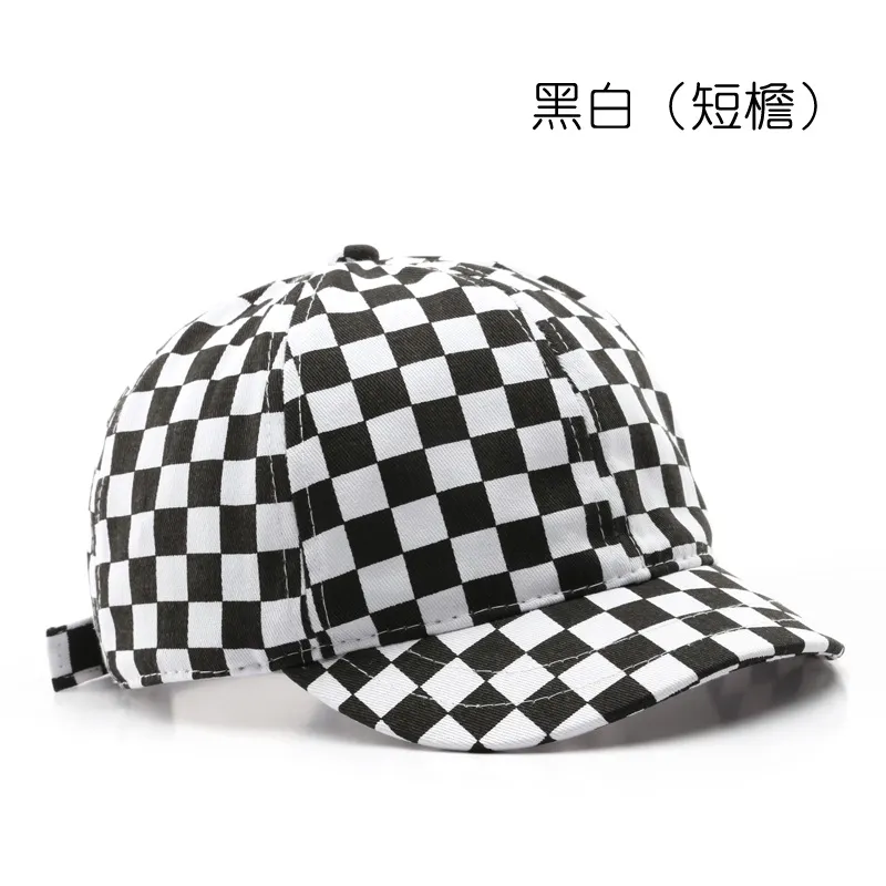 2024 Hot Sellig Football Professional Soccer Korean Style Japanese Style Women Short Brim Plaid Baseball Cap Outdoor Sports Fashion Popular