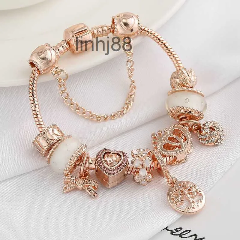 Charm Armband 2021 Nya armband Rose Gold Family Tree of Life Heart Queen Bee Pendant European Beads Honeycomb Bangle passar Necklace5f1l