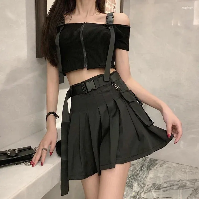 Skirts Gothic High Waist Belt Pleated Mini Skirt Women 2024 Fashion Streetwear Korean Womens Hip Hop Cargo Punk Sexy