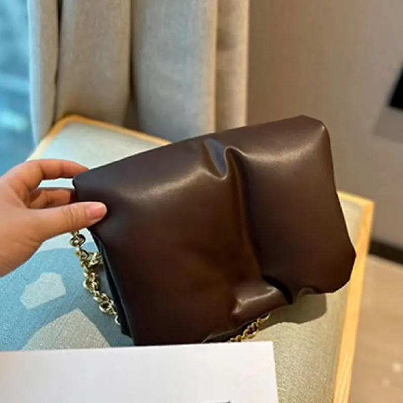 Вешалки Сумка-цепочка Cloud пушистые сумки через плечо Дизайнерские сумки на ремне Надувная сумка женская Portable Messenger черный ch249y