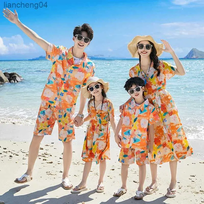 Family Matching Outfits Summer Beach Family Matching Outfits Mum Daughter Bohemian Dresses Dad Son Shirts/T-shirt+Shorts Couple Holiday Clothing Set