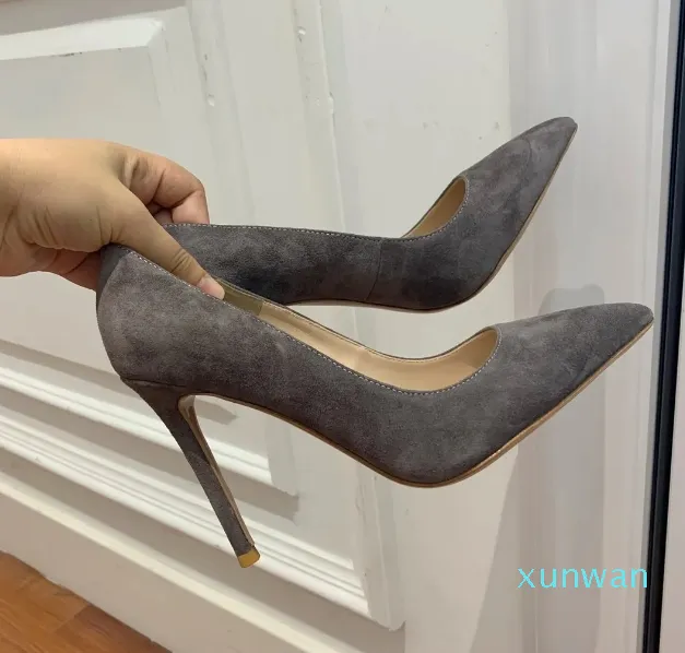 Gianvito Rossi Chaussures habillées Escarpins en daim Chaussures 100% cuir véritable FemmesEscarpins à talons hauts à bout pointu Talons aiguilles Escarpins designer Luxe Semelle cutanée