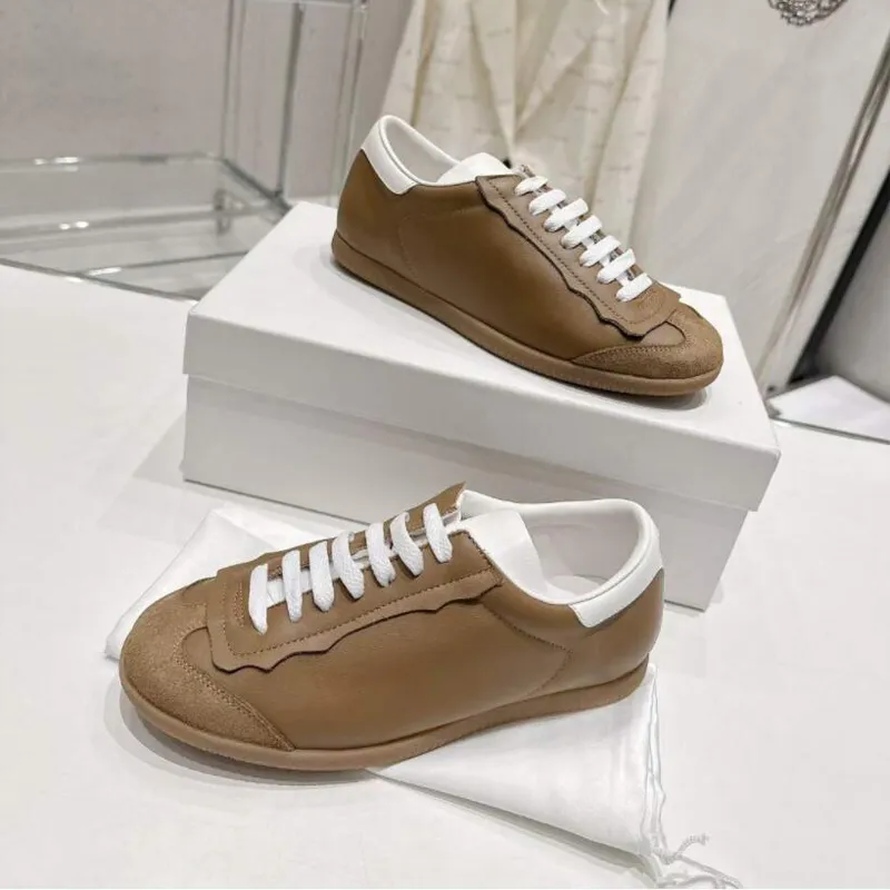 2024 Luxury Maisons Men Sneakers Shoes Suede Leather Women Trainers Rubber Sole Runner Sports Stitching Low-Top Comfort Commering Walking vandringssko med låda