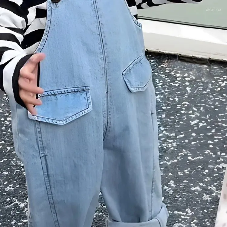 Byxor pojke hängslen spring barn jeans 2024 fashionabla kläder koreanska stil byxor baby stilig fast färg