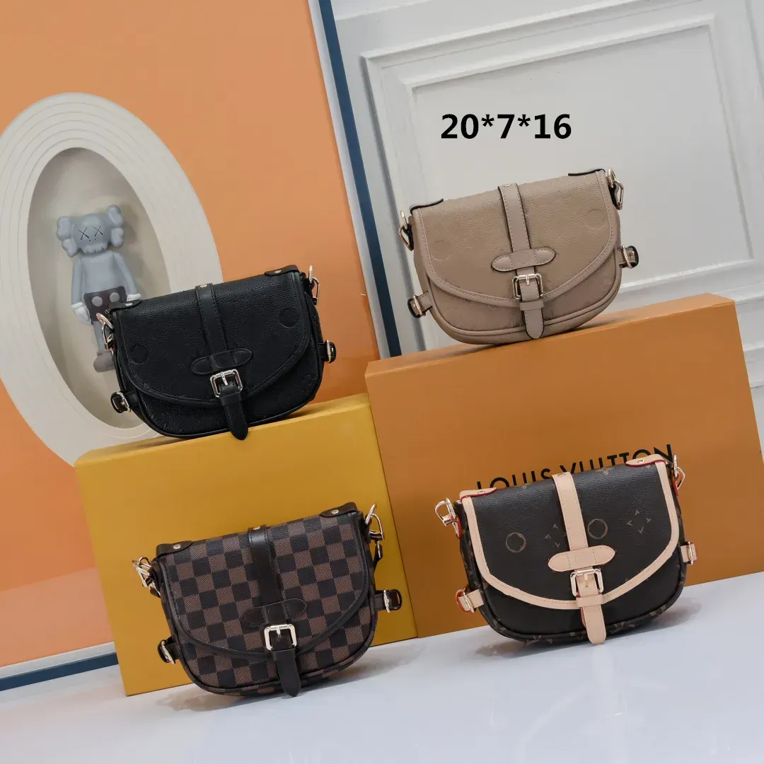 2024 Nova bolsa Saumur BB do designer exclusivo online primeiro lançamento M46740 Designer feminino bolsa de ombro nas axilas bolsa de couro embreagem luxuosa bolsa crossbody