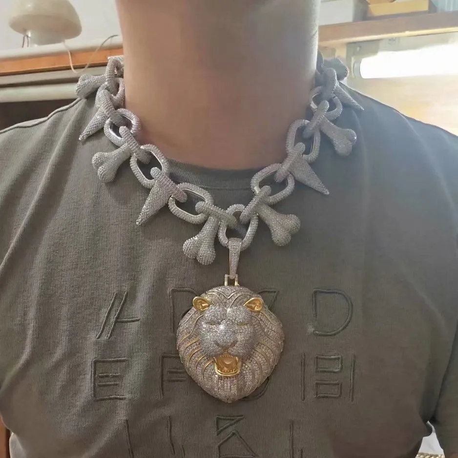 Ciondoli a catena Hip Hop ghiacciati da uomo Gioielli di design di lusso da uomo Collana con diamanti Ciondolo grande con ciondoli leone bling Rapper Cuban Link 2603