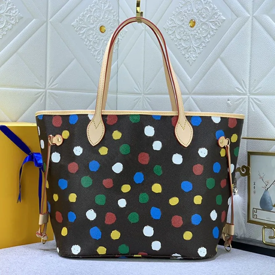 Stor handväska tote shoppingväska kvinnor axelväskor gamla blommor bokstäver polka dot mönster blixtlås plånböcker läder rem 5a kvalitet p284n