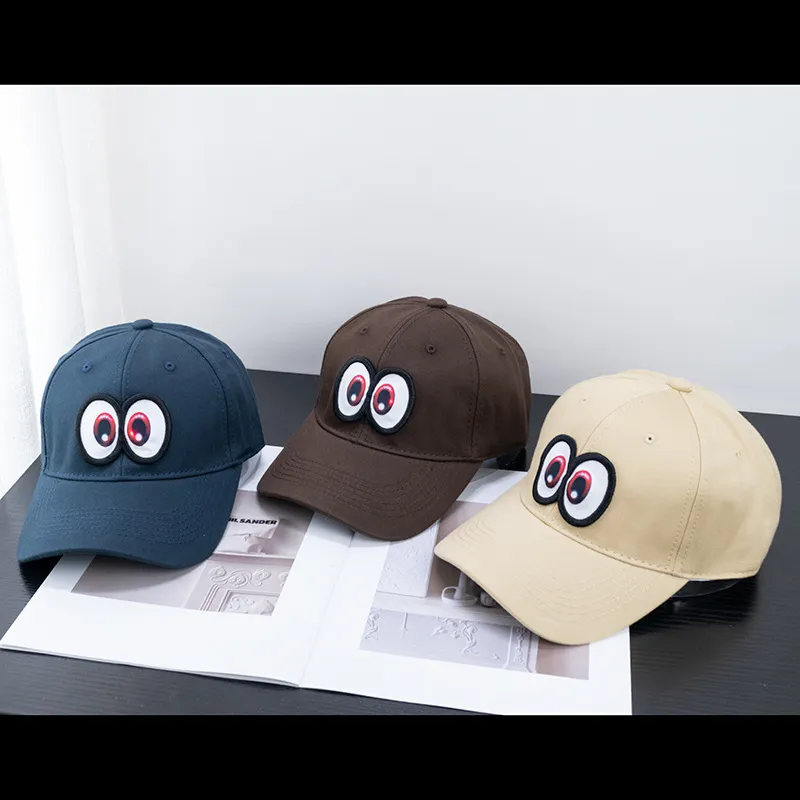 2024 HOT SELLIG Piłka nożna Profesjonalna piłka nożna 2024 Spring New Cartoon Big Eyes Baseball Cap Kobieta na świeżym powietrzu Cap Male Street Cape Cape Cap