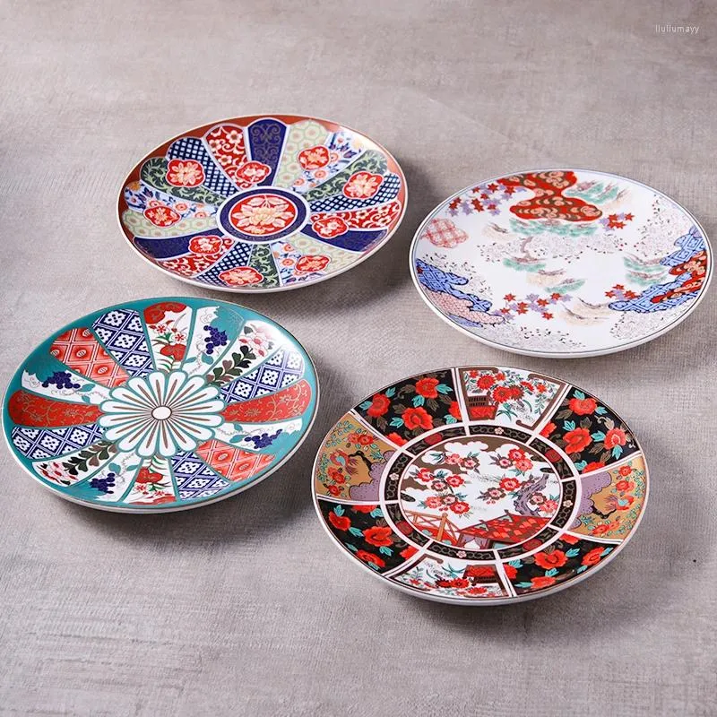 Plates 8-inch Japanese Creative Ceramic Cutlery Hand Decal Round Flat Dessert Plate El Restaurant Retro Cuisine Sashimi