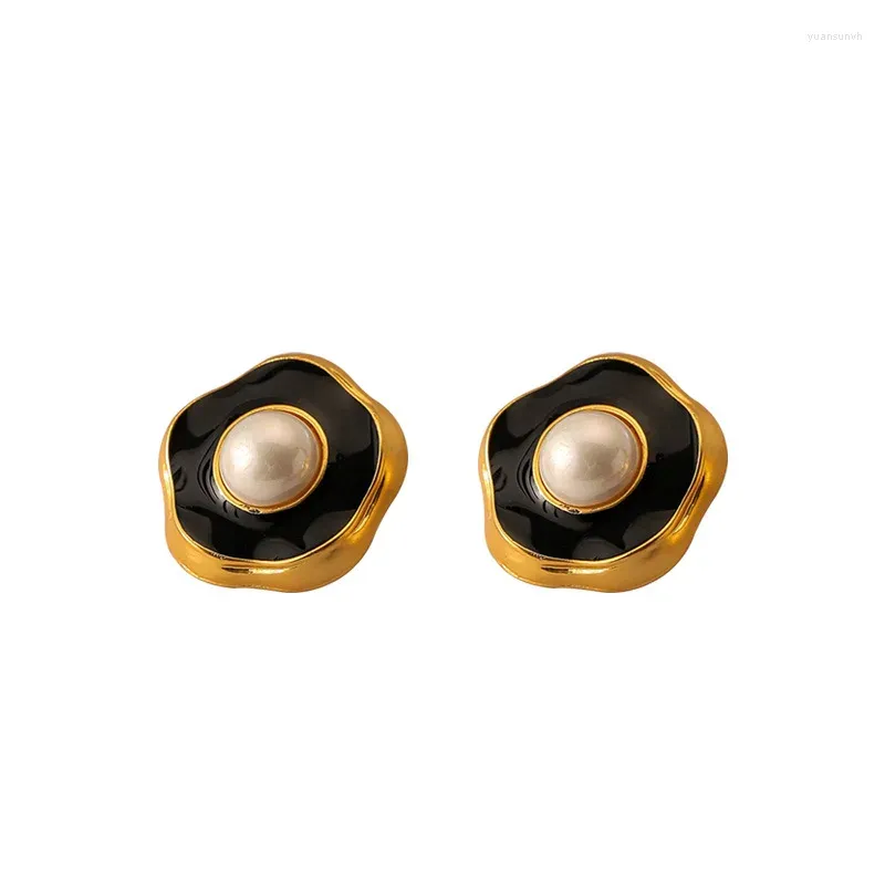 Stud Earrings French Vintage Black Dripping Pearl Silver Needle High-end Sense Simple And Versatile