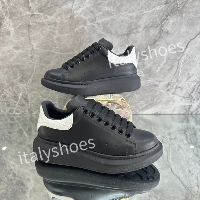 Neue Luxurys Casual Shoes Designer Leder Schnürung Männer Modeplattform Sneaker weiße schwarze Herren Frauen Velvet Wildleder XSD221114