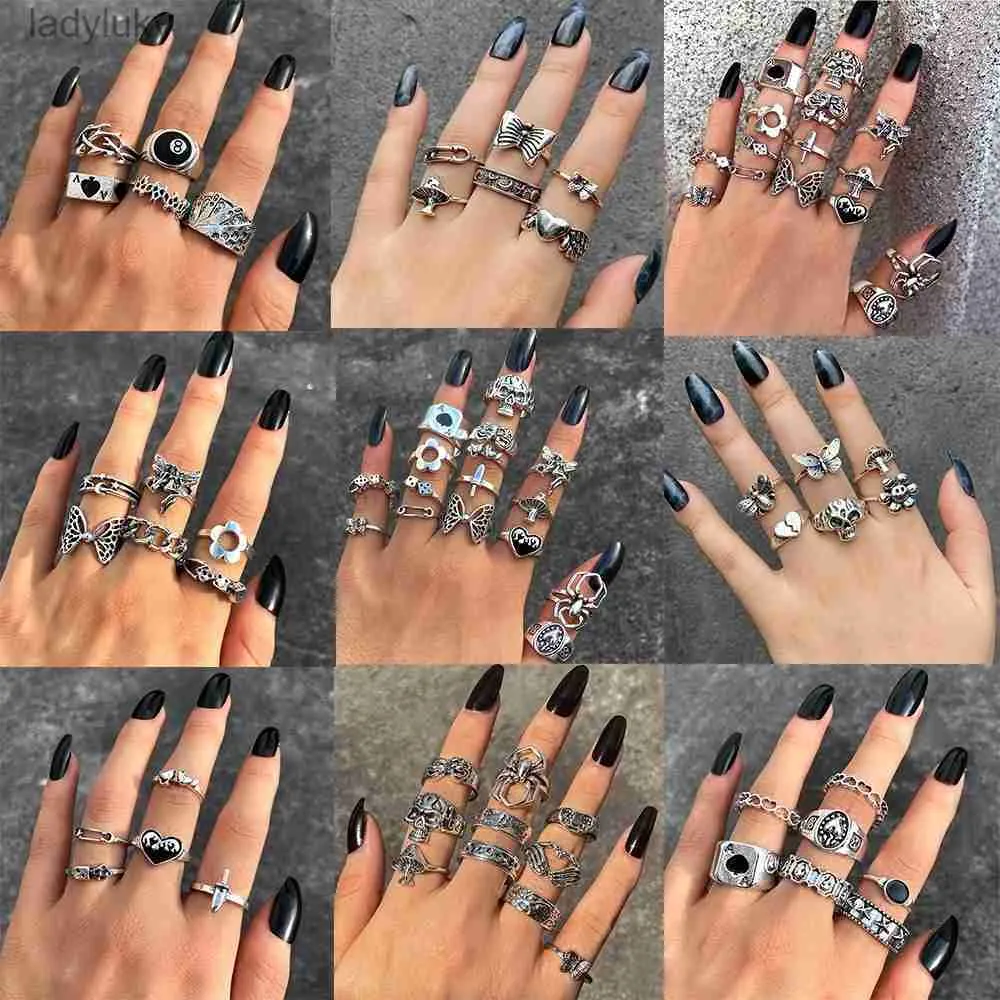 Solitaire Ring Vintage Gümüş Renk Kafatası Kalp Yüzükleri Kadınlar İçin Set Gotik Zincir Retro Halkalar Moda Takı 240226