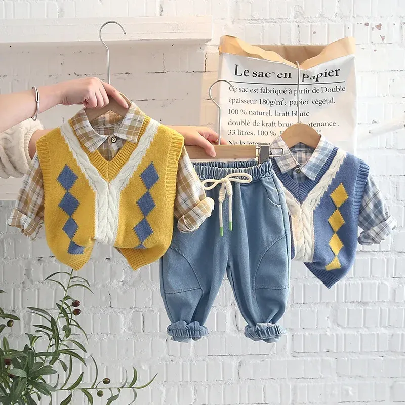 2024 nuovi ragazzi coreani che coprono l'insieme autunno bambini cotone moda pantaloni camicia + canotta 3 pezzi abbigliamento per bambini abbigliamento uomo set 1-5 anni 240225