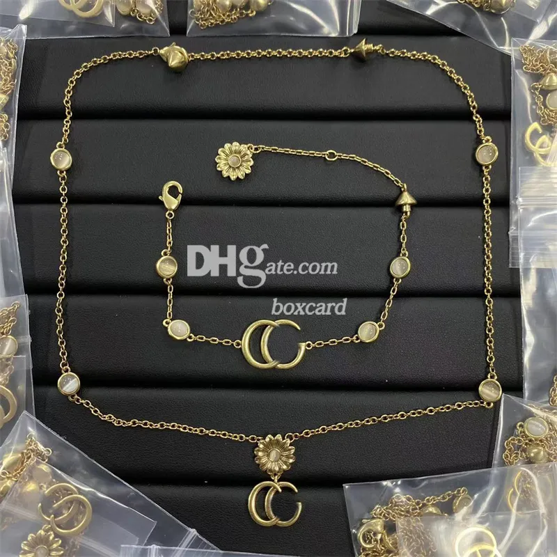 Golden Chain Necklaces Bracelets Luxury Double Letter Plated Necklace Sets With Box Designer Charming Bracelets Necklaces Jewelry Sets