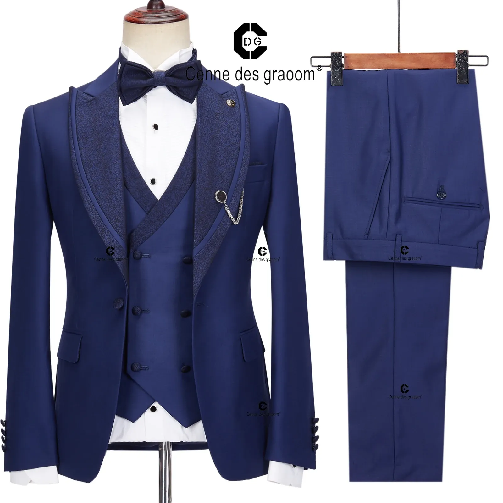 Suits Cenne Des Graoom 2023 Luxury Men Suits Blue Tuxedo Blazer Vest Pants with Bowtie 4pcs Set Wedding Evening Dress Prom Party Event