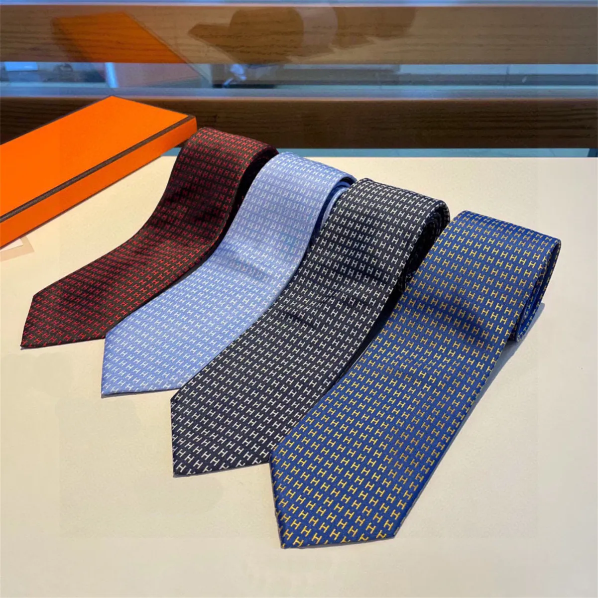 2024 Cravate pour hommes Cravate d'affaires de mode Cravate de créateur 100% Cravate en soie tissée à la main pour hommes de mariage Cravates décontractées Boîte d'origine 887