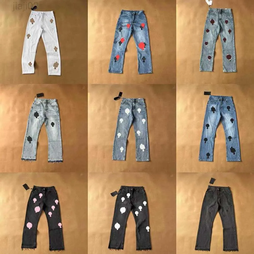 Mens Pants Designer Clothing Jeans Denim Chromes Cross Brands Ch Sanskrit tvättas i gamla raka Jean Hearts Splashink Loose Crucifix Applique Sale