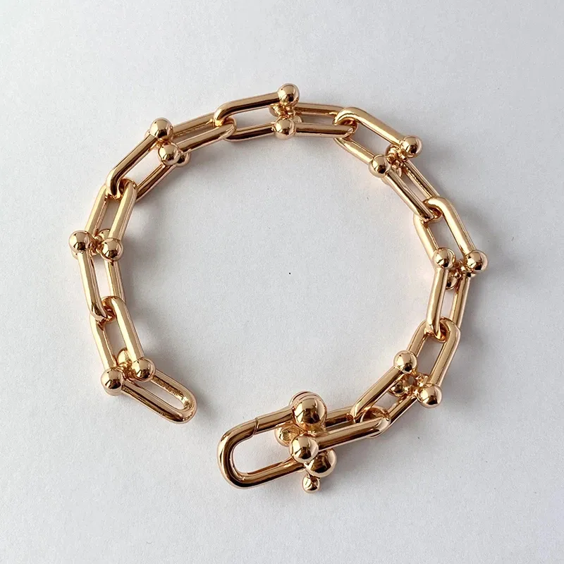cadeia de letras cadeias de alfabeto 3 cores pulseiras em forma de U correntes delicadas cadeia de luxo estética pulseira 18k ouro prata placa pulseiras conjunto presente