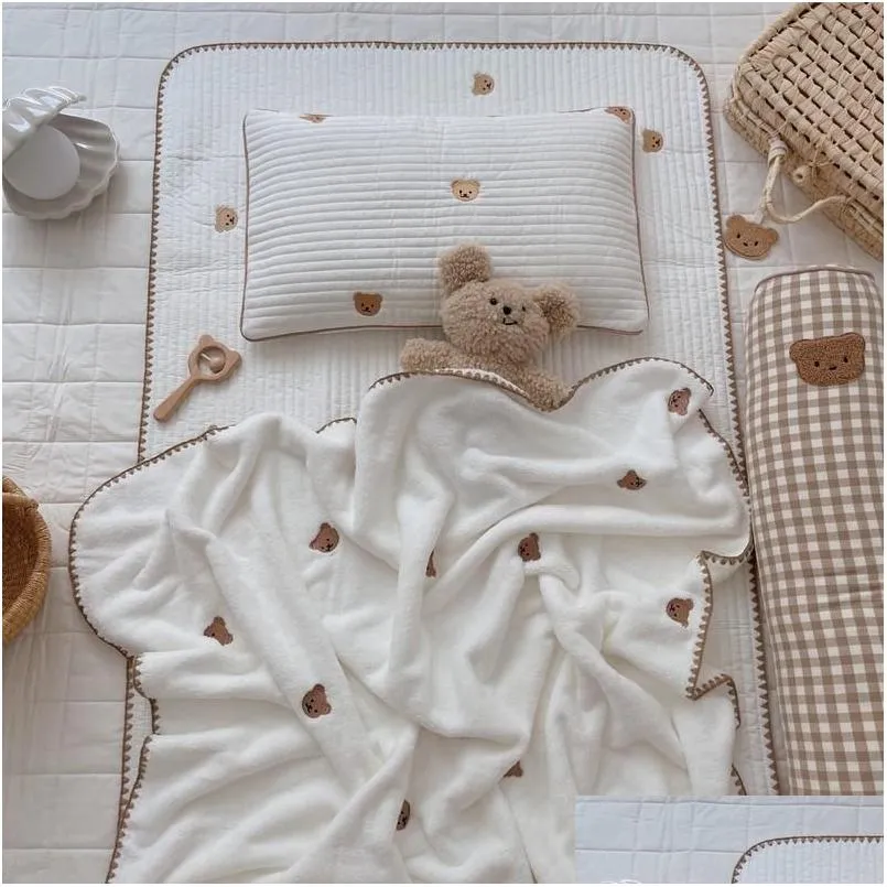 Couvertures Swaddling Ddling coréen polaire bébé enfants couverture ours broderie infantile literie moïse panier couffin er poussette ers dro dhs6o