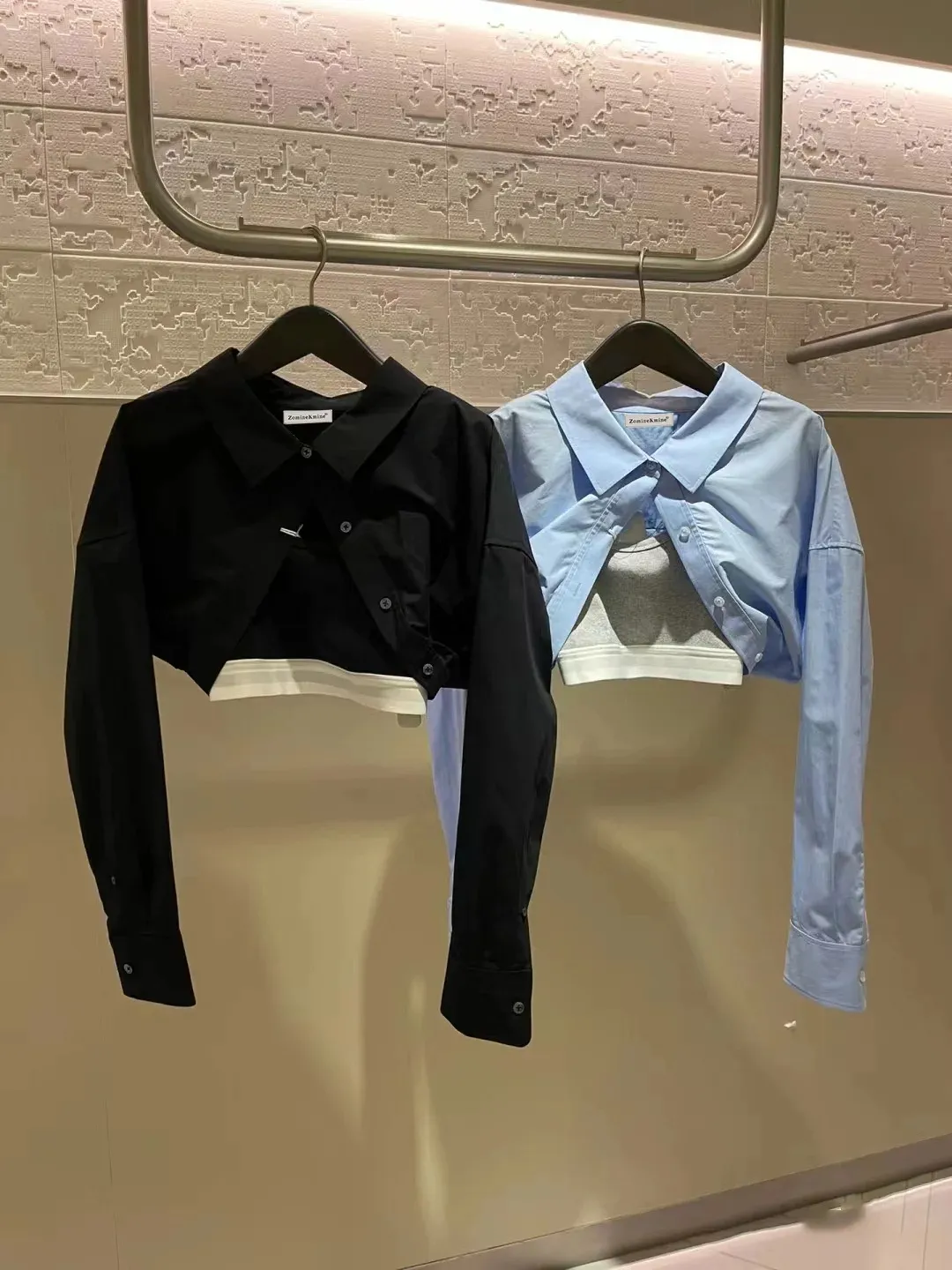 Camicia corta autunno finta in due pezzi con giuntura Camicia a maniche lunghe con colletto polo Top da donna