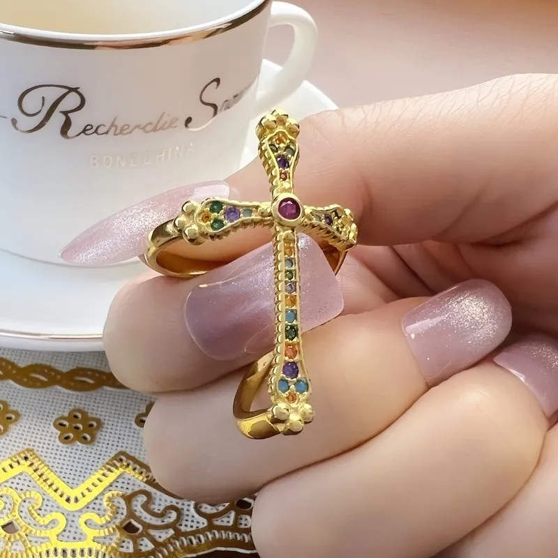 Designer de luxo extravagante marca carta banda anéis 18k banhado a ouro aço inoxidável anel aberto moda mulheres homens turquesa cristal metal jóias VR-99998