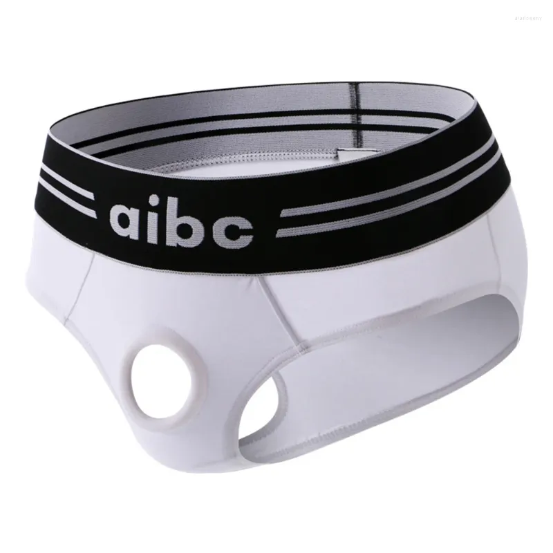 Жас қыздың кискасындағы үлкен мүшесі