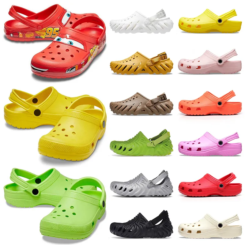 Crocs Classic Clog Lightning McQueen 2024 악어가죽 나막신 샌들 디자이너 cross-tie echo 남성 여성 여성 키즈 클래식 나막신 슬리퍼 플랫폼 슬리퍼 bayaband cross-tie-cros  【code ：L】