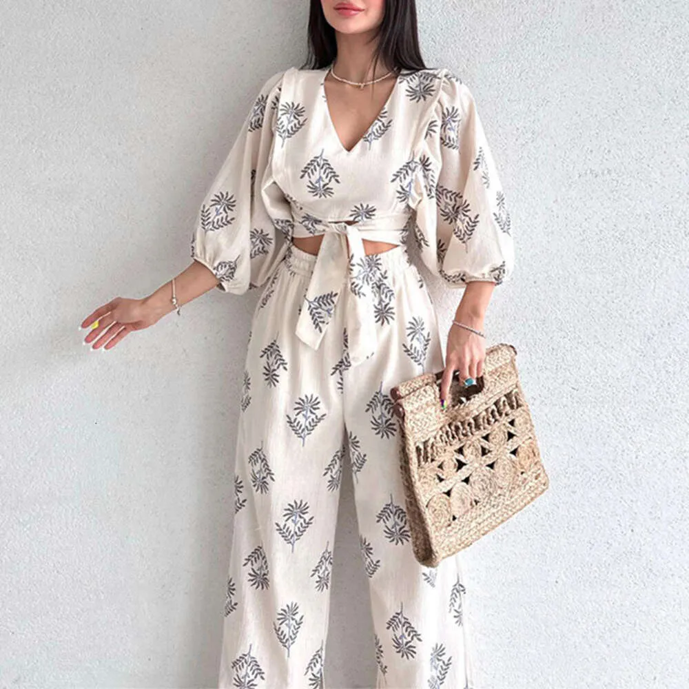 Leisure 2023 Summer New Product V-neck Style Printed Bubble Sleeve Top and Pants Women's Two Piece Set