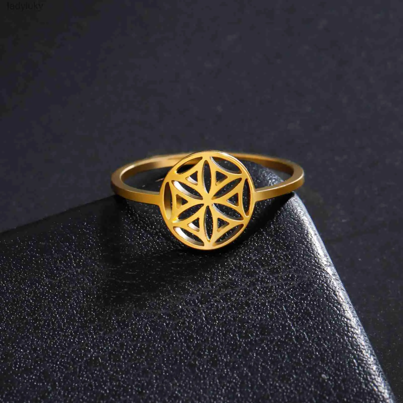 Solitaire Ring Lemegeton Flower of Life Rings For Women Hollow Out Acessórios Gold Color Casal Promise Ring Jóias Vintage Atacado 2023 240226