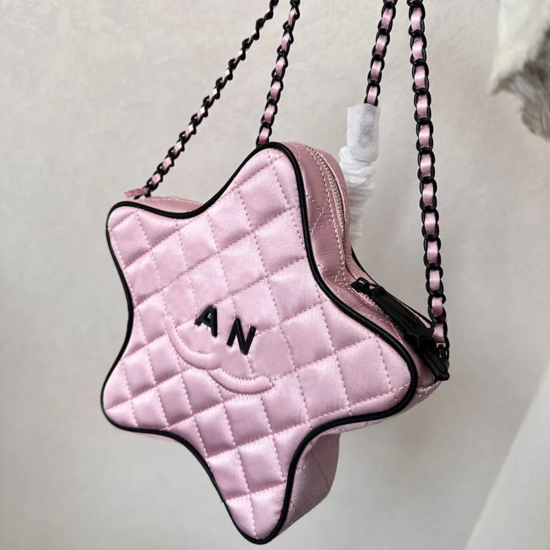 24C Soft Silk Pink Star Bag Women Designer Shoulder Bag Two-Tone Line Decoration 22x20cm Black/Gold Letters Hardware Matelasse Chain Zipper Cross Body Handbag Purse