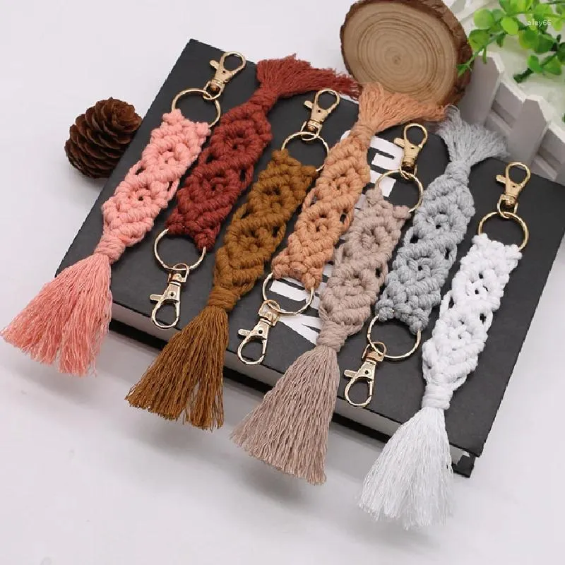 Keychains Boho Style Macrame Braided Keychain With Lobster Claw Cord Wristlet Bracelet Keyrings Lanyard Key Fob Strap Women Accessories