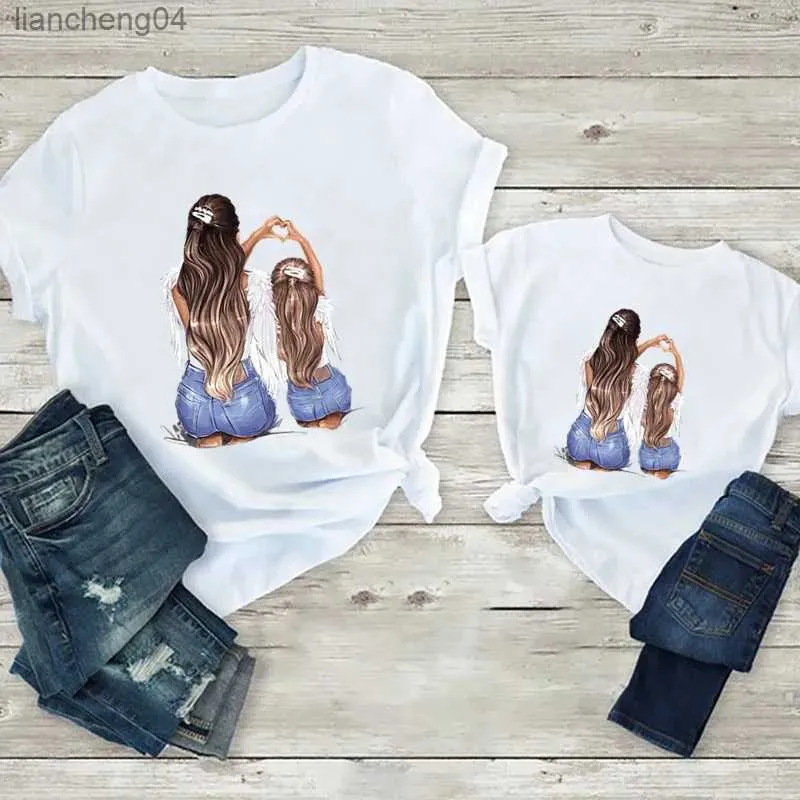 Roupas combinando para a família Roupas combinando para a família Lindo amor mãe com filha estampa camiseta moda look familiar camiseta mulher meninas roupas engraçadas