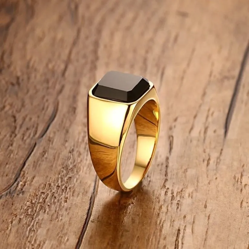 Högkvalitativa män ring mode guldfärg rostfritt stål ringar mens bröllop band ringar för manliga engagemang pojke smycken s181016081968