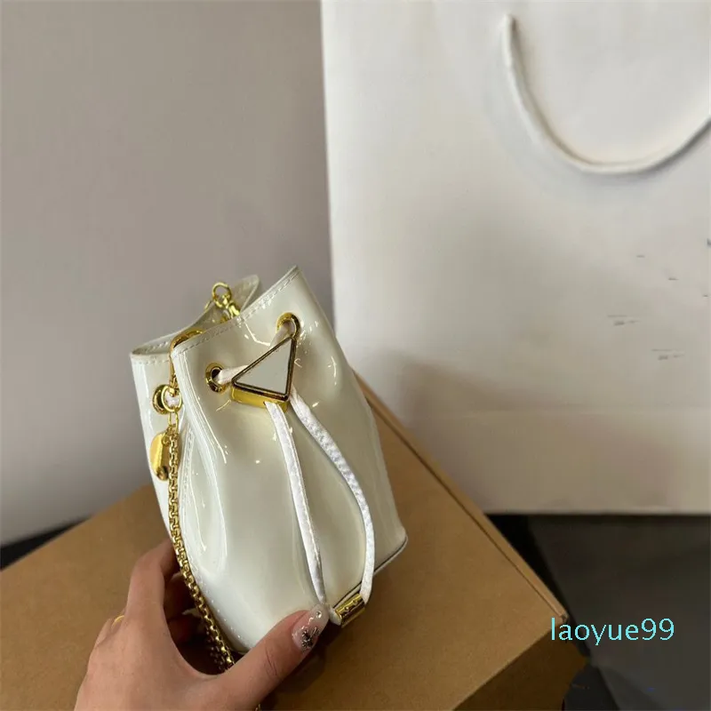 Sac à main en nylon pour femmes Mini fourre-tout Petits sacs à bandoulière à longue chaîne de luxe