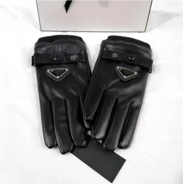 Projektanci Five Fingers Rękawiczki dla kobiet mężczyzn skórzane owczelne panie ciepłe plus aksamitne guziki wielokolorowe futrzane piłka na zewnątrz Sport ciepłe zimy rękawiczki G24344PE-3