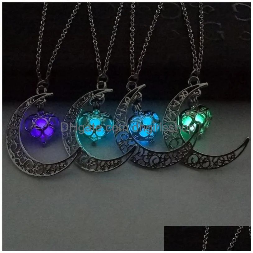 Pendant Necklaces The Moon Heart Necklaces Luminous Glow In Dark Sier Fashion Essential Oil Diffuser Necklace Lockets Chains Pendant J Dhuyb