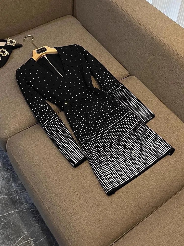 2024 Spring Black Hot Drilling Sticked Mini Dress Long Sleeve V-Neck Gradient Color Short Casual Pencil Dresses O3O072700