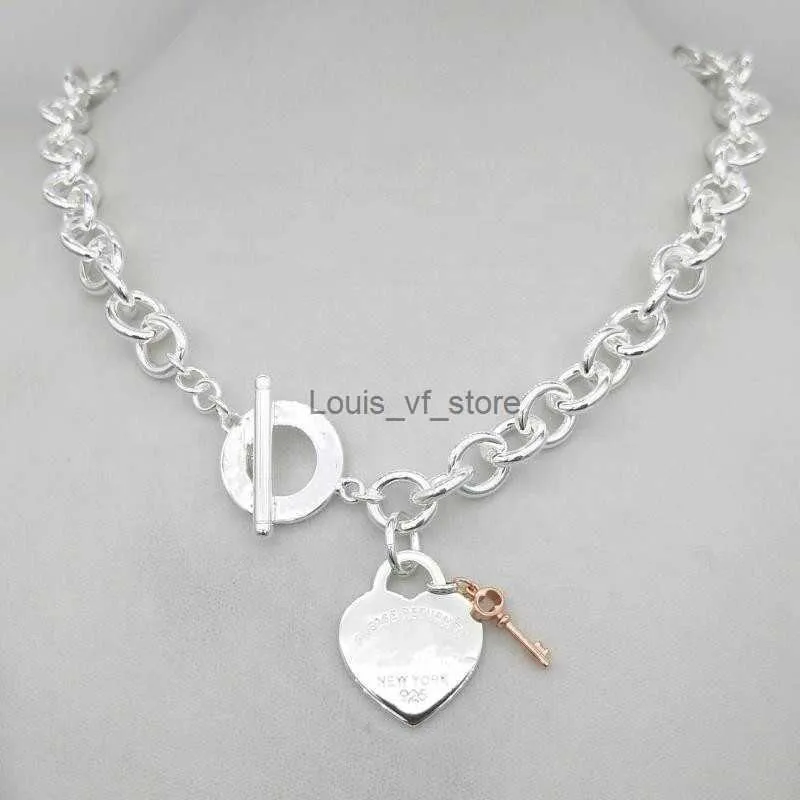 Hangertjeskettingen 2024 Mode-sieraden Ontwerper Klassiek Ontwerp Dames Zilver Tf-stijl Ketting Ketting S925 Sterling Sleutel Hart Liefde Ei Merk Charme n 2t41 H24227