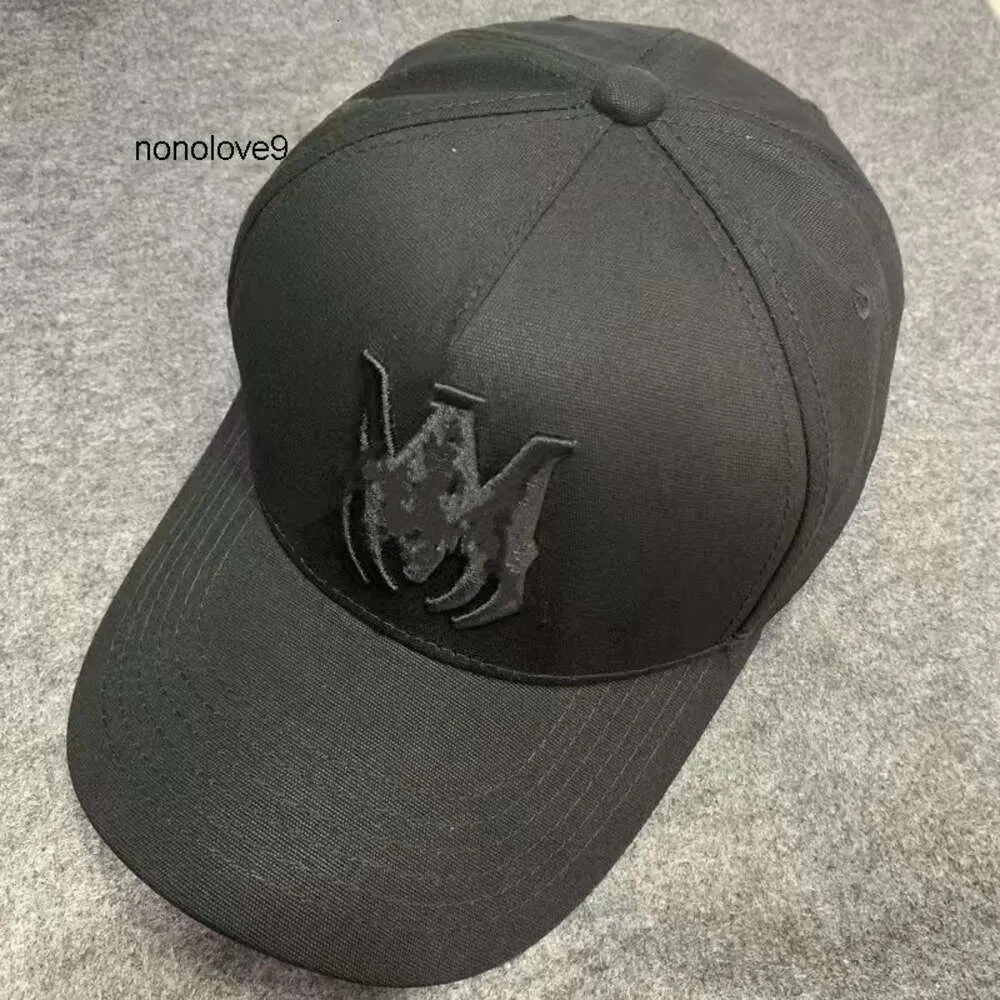 2024 Nuovo di alta qualità Mens Canvas Ball Caps Sport Designer Cap TRUCKER HAT Lettere di moda Cappelli da baseball da uomo