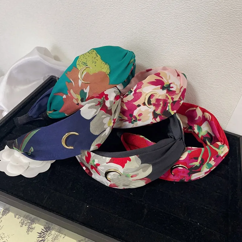 Diseñador de la marca de moda Carta CE Diademas para mujeres de ala ancha Espesar Primavera HairBands HeadWrap Tela colorida Tela Sombreros Calle Moda Pañuelo