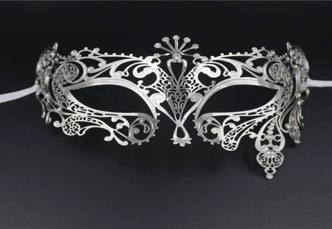 Halloween Mask Fun White Wedding Mask Gold Silver Metal Venetian Masquerade Opera Halloween Party Ball Eye Masks Black Prom Costum5507377