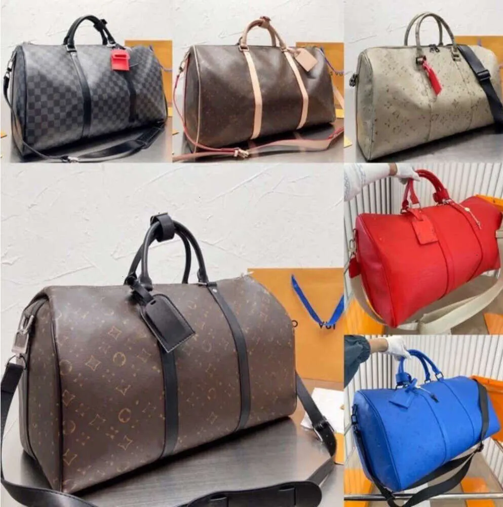 Nuovo borsone di design caldo Borsa da viaggio moda uomo e donna classica Borsa di grande capacità Borsa da imbarco classica in pelle rivestita in tela stampata 2024