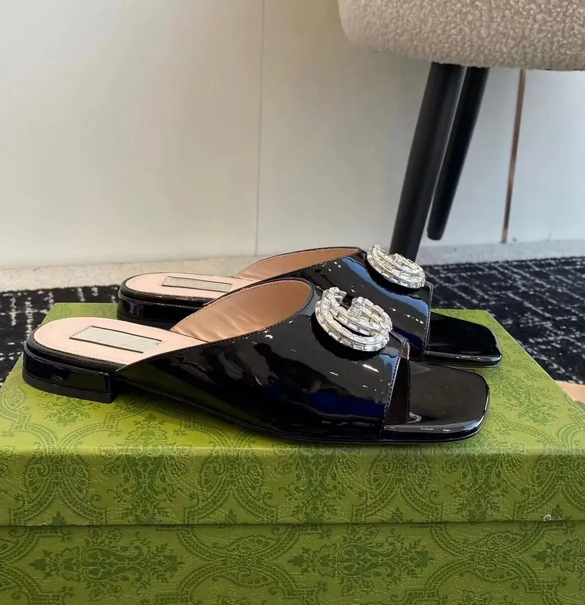 Italy Summer 2024 Women Slide Flats Crystal-set Sandals Shoes Sparkling Hardware Double-G Beach Slippers Patent Leather Nude Black Green Lady Walking EU35-42