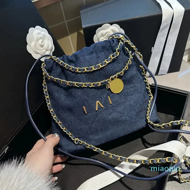 Lavaggio lettere in denim stampato Mini borsa firmata 23 cm Monete d'oro Fascino Catena Matelasse Borsa a tracolla da donna Borsa a tracolla Borsa elegante ad alta capacità