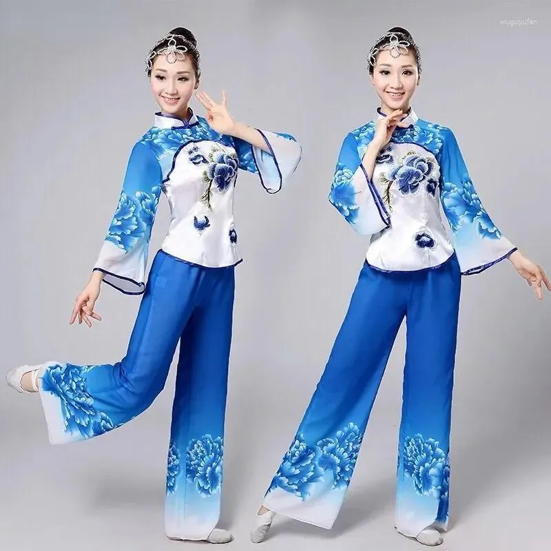 Stadiumkleding Yangko Dance Nationale Fan Outfit Chinese traditionele klederdracht Fairy Folk Dress Elegante paraplu