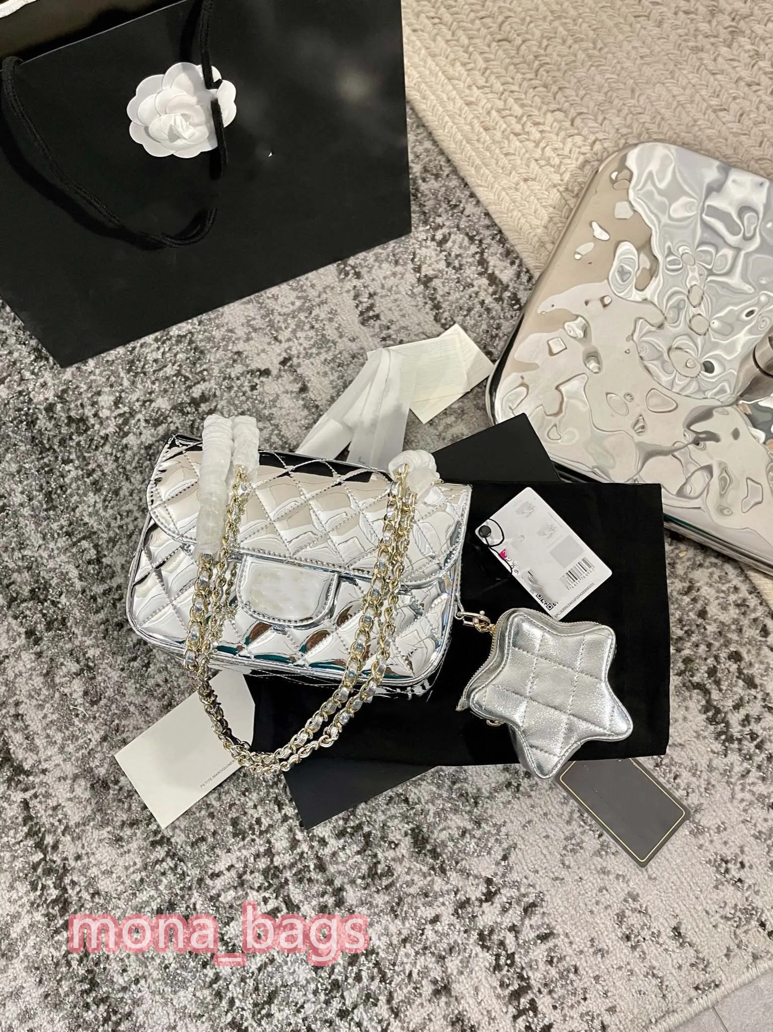 Kvinnors designers axelväska lyxig handväska klaff på tygväska mode koppling läder handväska plånbok kedja crossbody väskor med femspetsiga stjärnmynt plånböcker