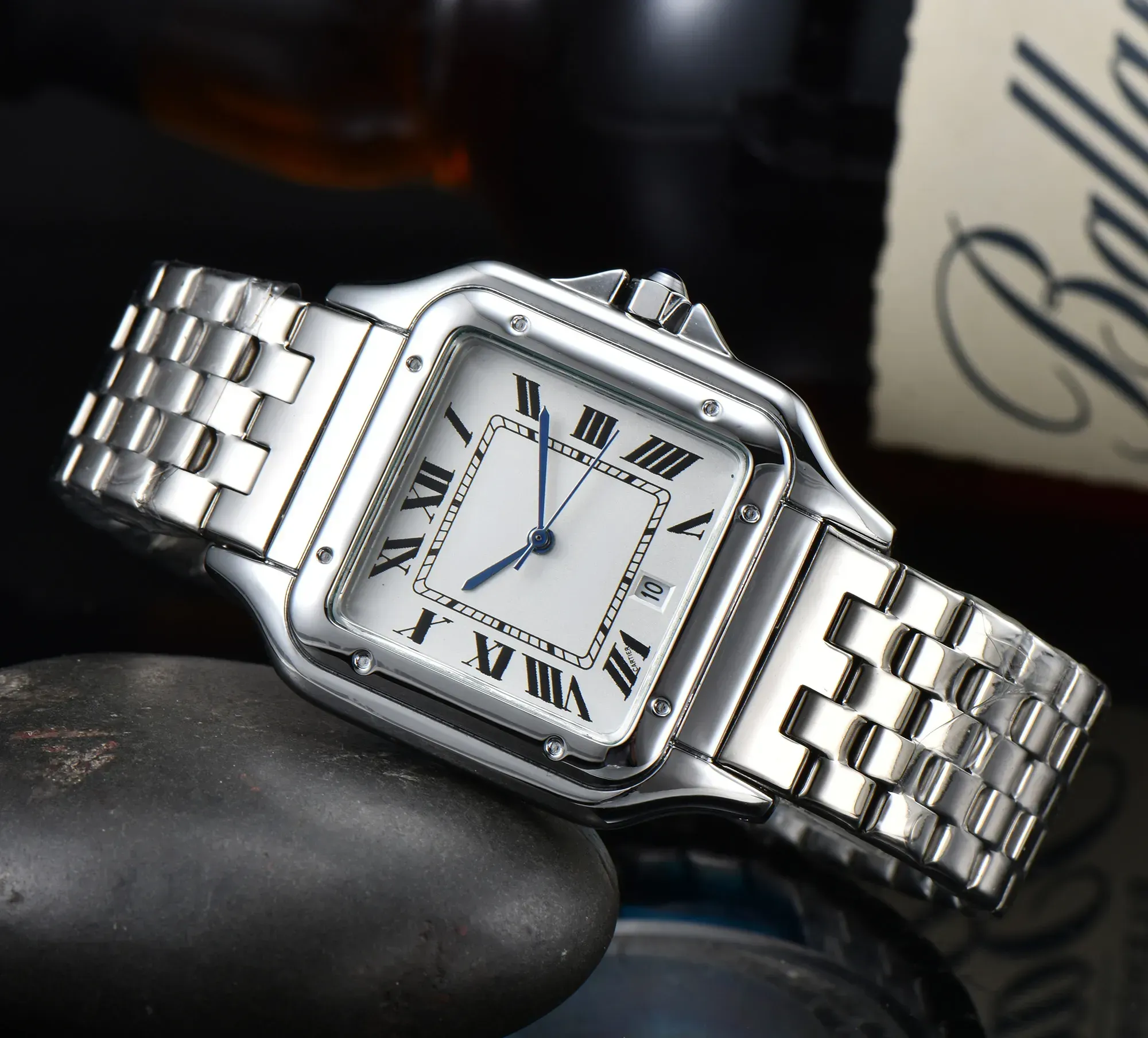 2024 HOT winkelwagen niveau merk Heren Horloges TANK WSTA Quartz Fashion Designer Polshorloge Mannen Luxe handel Vierkante Horloges Metalen band Dameshorloges